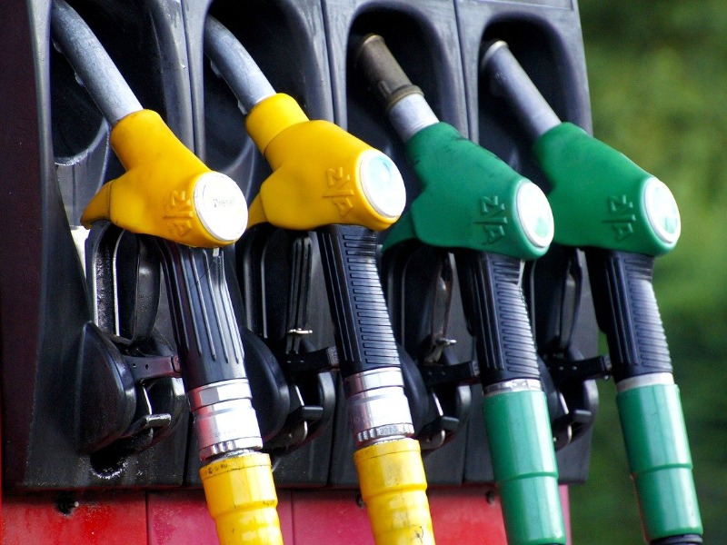Benzinársapka, árstop, CSOK és kisbenzinkutak támogatása